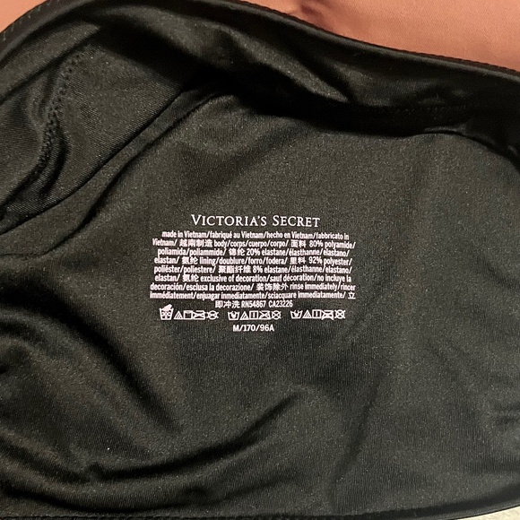 Victoria Secret Essential Cutout Swimsuit NWOT - Picture 4 of 5